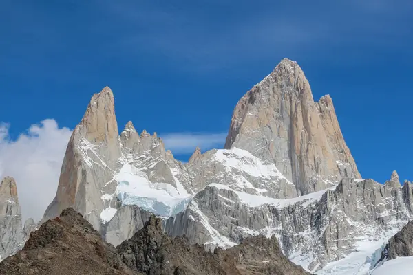 Patagonya 'nın güneyindeki Arjantin' in güzel dağları. Monte Fit Roy.
