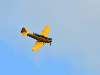 ICKwell, BEDFORDSHIRE, İngiltere - 02 Temmuz 2023: klasik Harvard G-NWHF Uçak Renkleri