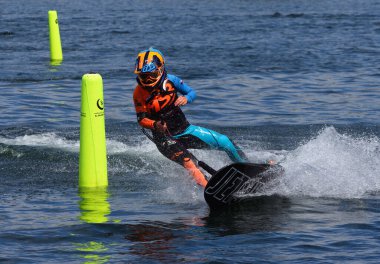 WYBOSTON, ÖNCE, İNGİLGİLTAN - 07 Temmuz 2019: Motorsurf Yarışmacısı 