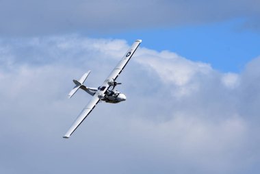ICKwell, BEDFORDSHIRE, İngiltere - Eylül 06, 2020: Vintage PBY-5A Catalina Miss Pick (G-PBYA) Uçuş Gemisi.