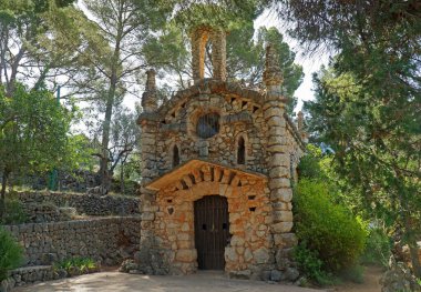 Soller Mallorca yakınlarındaki Tramuntana dağlarındaki Sa Capelleta Şapeli.