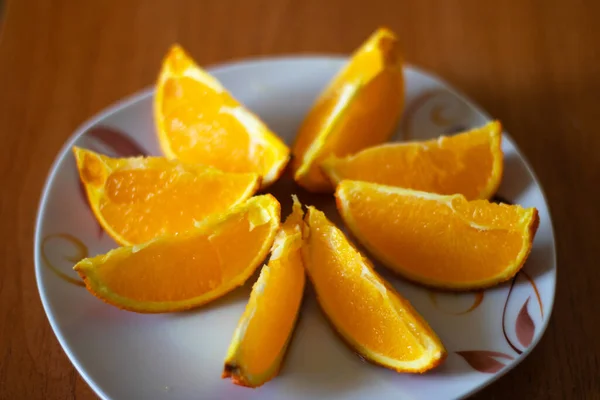 Sliced Yellow Orange Fruit Oranges Plate Wooden Table — Stock Photo, Image