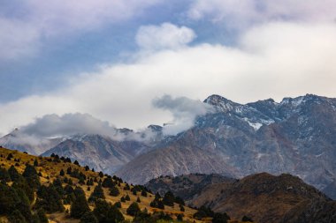 Dağların güzel manzarası