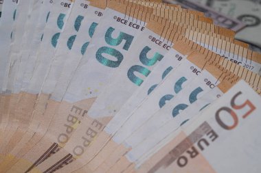 50 avroluk banknotlar, yakın plan.