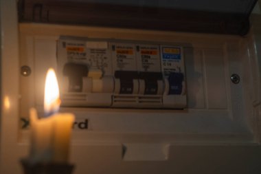 Mum ve elektrik düğmeleri, elektrik kesintisi, elektrik kesintisi.