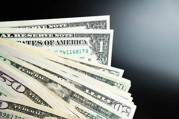 Farklı banknotlar, farklı banknotlar.