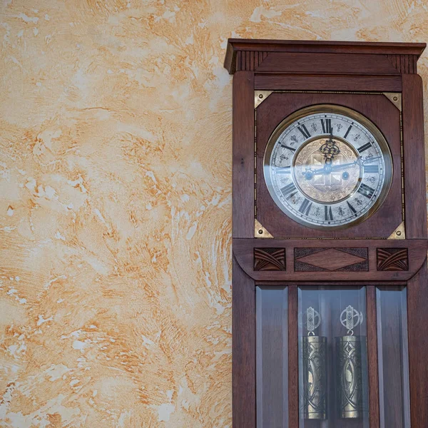 Old Wooden Clock Pendulum Hanging Wall — Stok Foto