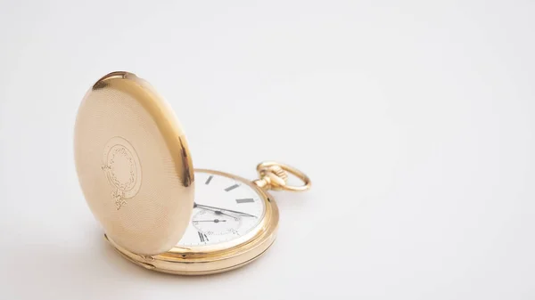 2023 Lwow Ukraine Vintage Gold Taschenuhr Longines Isoliert Auf Weißem — Stockfoto