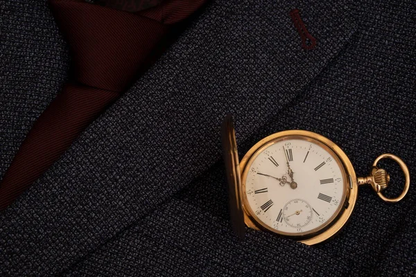 Golden Pocket Watch Background Man Suit Retro Style Vintage Fashion — Φωτογραφία Αρχείου