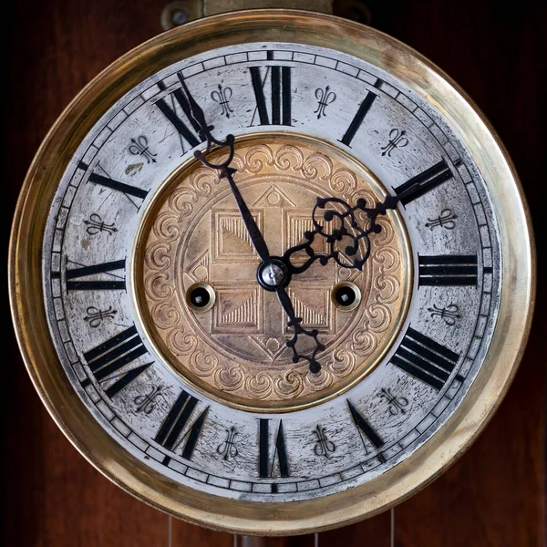 Old Wooden Clock Pendulum Hanging Wall — Stockfoto