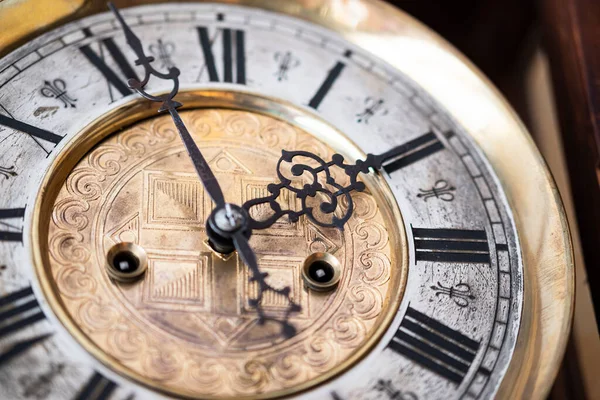 Vintage Clock Hands Close View Clock Face Historical Watches Golden — Stockfoto