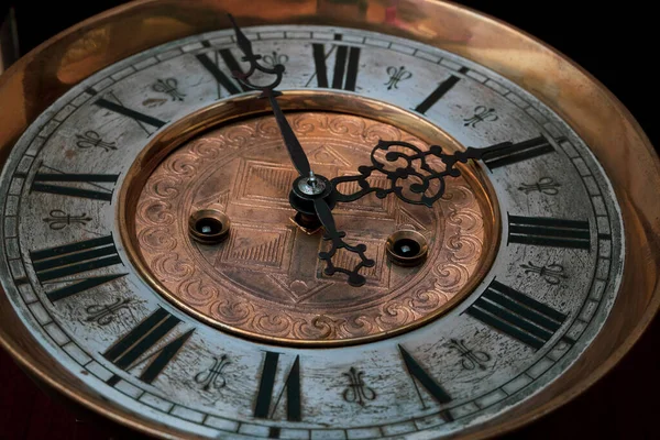 Старовинні Годинники Hands Clos View Clock Facse Історичних Годинників Золотою — стокове фото