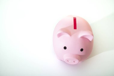 Kumbara, tasarruf ve tasarruf fonları kavramı. Para ve kumbara..