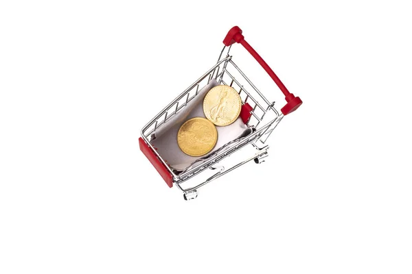 Einkaufswagen Auf Rädern Mit Goldmünzen Und Papierdollar Auf Weißem Hintergrund — Stockfoto