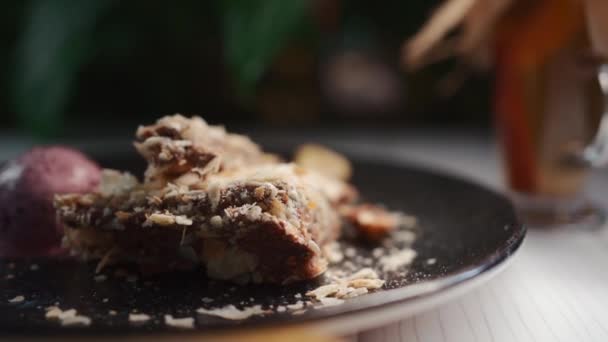 Closeup Choco Pie Blueberry Icecream Mug Citrus Craft Tea Restaurant — Stock Video