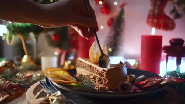 Hand Try Choco Cocoa Cake Walnut Creme New Year Eve — Stock video