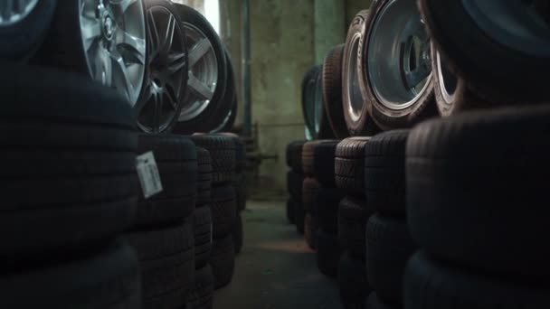 타이어가게 새로운 자동차 타이어 컨셉트 — 비디오