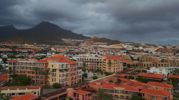 Hotele Domy Wille Kurorty Wyspy Kanaryjskiej Teneryfa Zdjęcia Dronów Lotniczych — Wideo stockowe