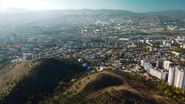Drone Aéreo Vista Cena Urbana Tbilisi Capital Geórgia Bairro Residencial — Vídeo de Stock