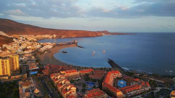 Luxe Hotels Badplaatsen Aan Oceaankust Met Blauw Water Zuidelijk Tenerife — Stockvideo