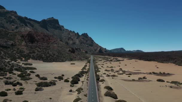 Droga Samochodami Pustyni Park Narodowy Teide Teneryfa Wyspa Kanaryjska Antena — Wideo stockowe