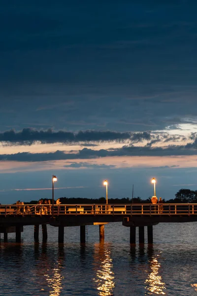 Nacht Molo Pier Mit Laterne Gelbes Licht Polnischen Dorf Jastarnia — Stockfoto