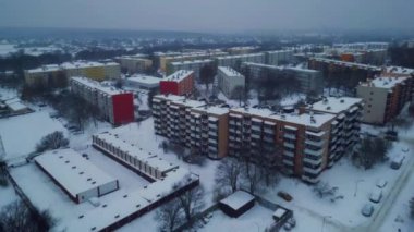 Kuzeydoğu kasabasında kar yağışı, Avrupa kenar mahallelerinde kar fırtınası, Avrupa 'da kar fırtınası. Yüksek kalite 4k görüntü