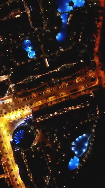 Cidade Noturna Vista Urbana Iluminado Ruas Leves Hotéis Luxo Resorts — Vídeo de Stock