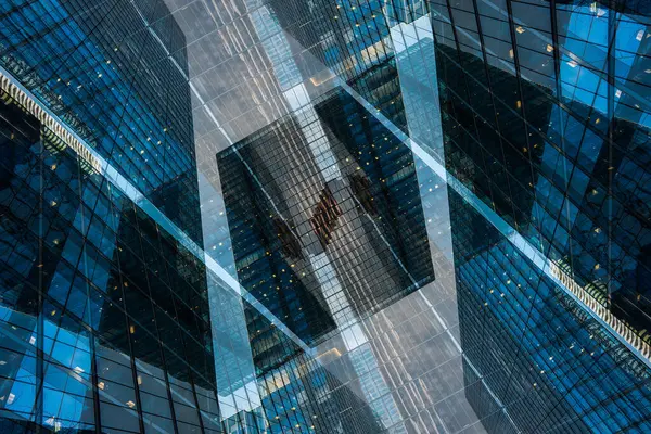 Symetrie Zrcadlený Geometrický Obrazec Odražené Mrakodrapy Moderní Budovy Abstraktní Zázemí Royalty Free Stock Obrázky