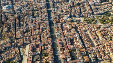 Samimi sokaklar ve kıyı kasabası Tarragona 'nın eski mimarisi, İspanya, hava aracı manzarası. Yüksek kalite fotoğraf