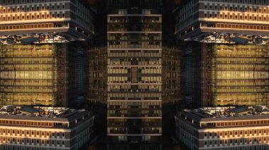 Sunset 'te Aynalı Cam Örnekleri ile Soyut Teknolojik Arkaplan, Simetrik Yansımalar ve Tünel benzeri bir Işıltı içeren Fütürist Tasarım. Yüksek kalite 4k görüntü