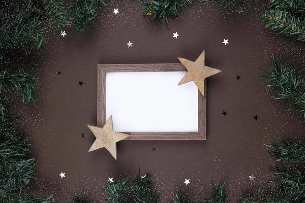 Composição Natal Borda Com Árvore Xmas Estrelas Sobre Fundo Marrom — Fotografia de Stock