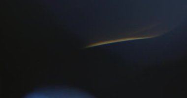 Fotoğraflarınızı büyüleyici bir film dokusuyla değiştirin, tahıl, toz ve gerçek merceğin ince bir dokunuşuyla tamamlayın..