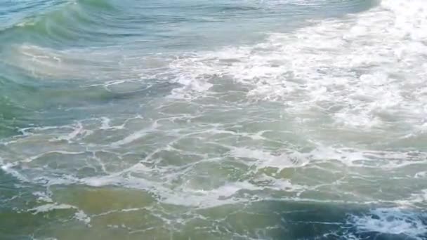 Waves Crashing Water High Quality Footage — Stok video