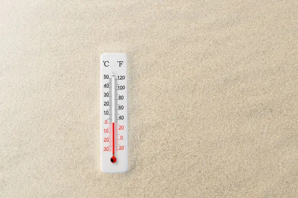 Celsius Fahrenheit Scale Thermometer Sand Ambient Temperature Degrees — Foto de Stock