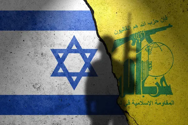 Beton duvara İsrail bayrağı ve Hizbullah adlı terör örgütü çizdi. İsrail ve Hizbullah savaşı