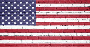 Tuğla duvarda Amerikan bayrağı
