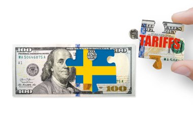Beyaz arka planda 100 dolar izole edilmiş. Amerika Birleşik Devletleri ve İsveç ticaret, gümrük vergileri, görev savaşı 