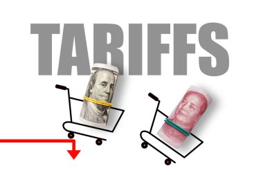 Beyaz arka planda 100 dolar ve 100 yuan. Gümrük tarifeli. ABD ve Çin ticaret ve gümrük vergileri savaşı. Ekonomik kriz, enflasyon ve emtia fiyatları kavramı