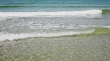 Baltık kıyıları sıcak yaz gününde