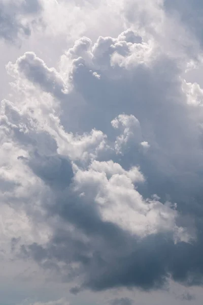 Latar Langit Biru Dengan Awan Besar Awan Langit — Stok Foto
