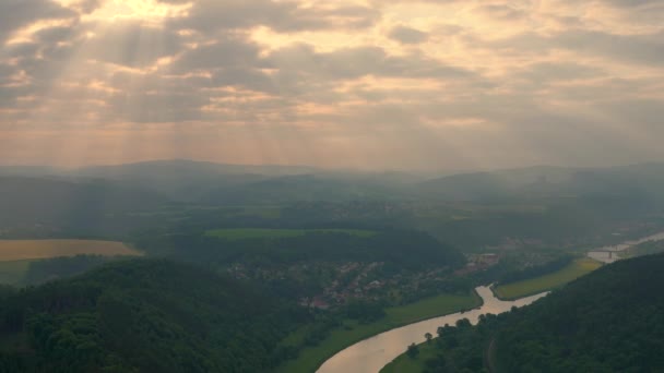 Suasana Pagi Sinar Matahari Terbit Pemandangan Udara Bad Schandau Saxon — Stok Video