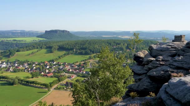 Utsikt Från Klippa Ett Fantastiskt Landsbygdslandskap Saxon Schweiz Nationalpark Tyskland — Stockvideo