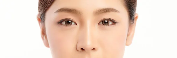 Κοντινό Πλάνο Της Ομορφιάς Ασιατική Γυναίκα Μάτι Λευκό Φόντο — Φωτογραφία Αρχείου
