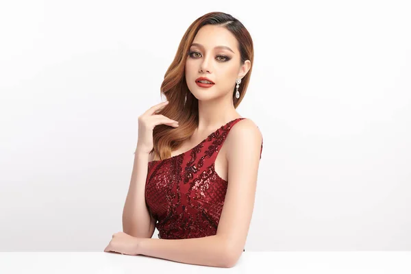 Hermosa Joven Mujer Asiática Con Vestido Rojo Mujer Elegante Vestido —  Fotos de Stock