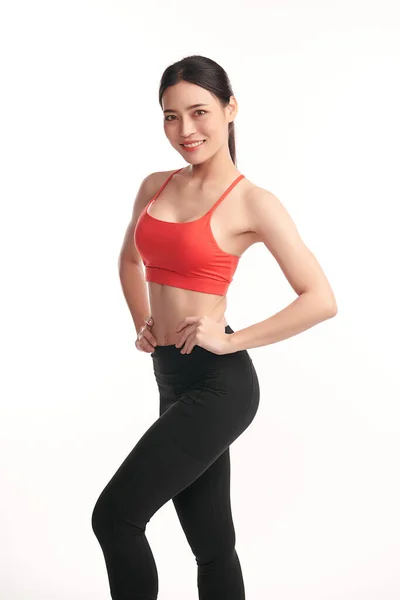 身穿白色背景运动服 穿着广告运动服和瑜伽服 健康生活方式 运动的漂亮年轻亚洲女运动员 — 图库照片
