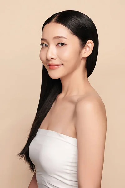 피부를 아름다운 아시아인 베이지 아름다움 아시아 초상화 — 스톡 사진