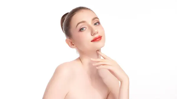 Mooie Jonge Vrouw Met Schone Frisse Huid Witte Achtergrond Gezichtsverzorging — Stockfoto