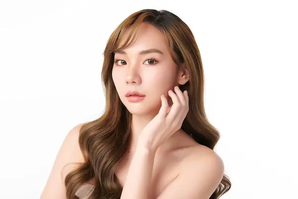 Mooie Jonge Aziatische Vrouw Met Schone Frisse Huid Witte Achtergrond Stockfoto