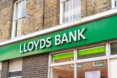 North Walsham, Norfolk, İngiltere - 31 Ağustos 2024: UK Bank Lloyds Bank 'ın dış tabelaları